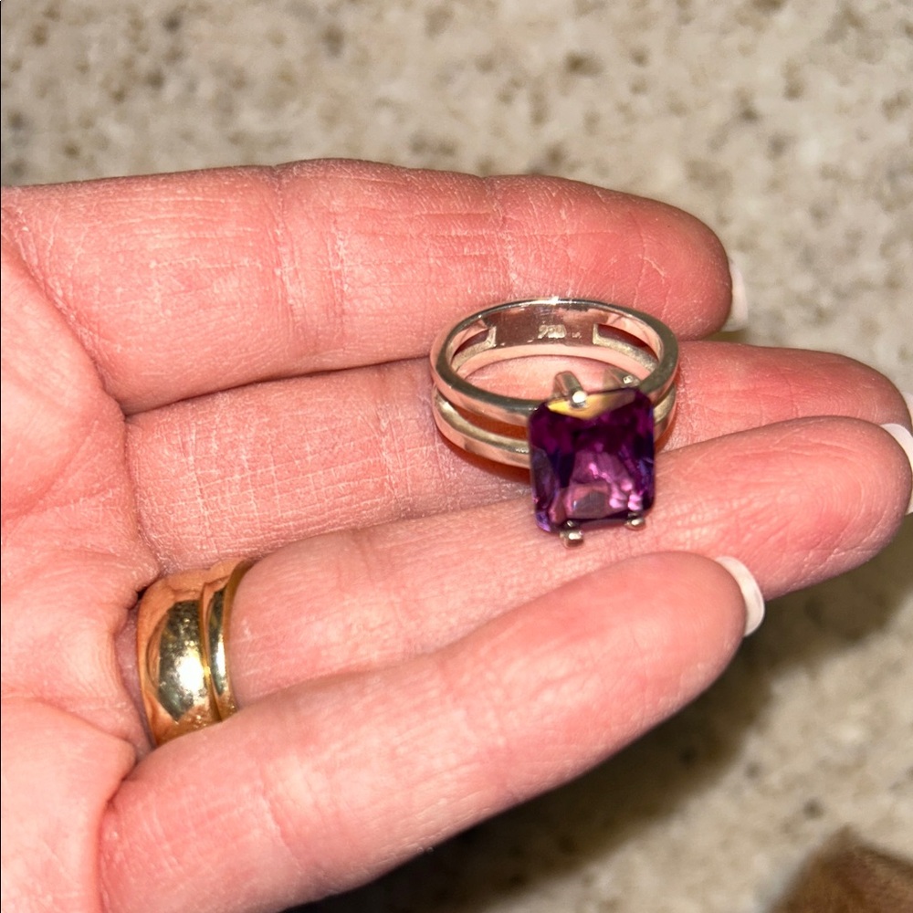 Chic Silver Ring With Purple Gemstone - image 7
